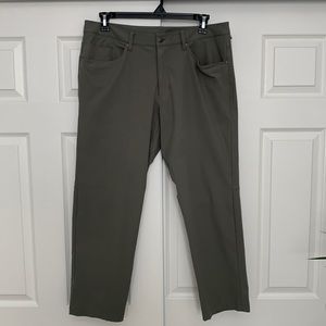 Men’s Lululemon Casual Pants